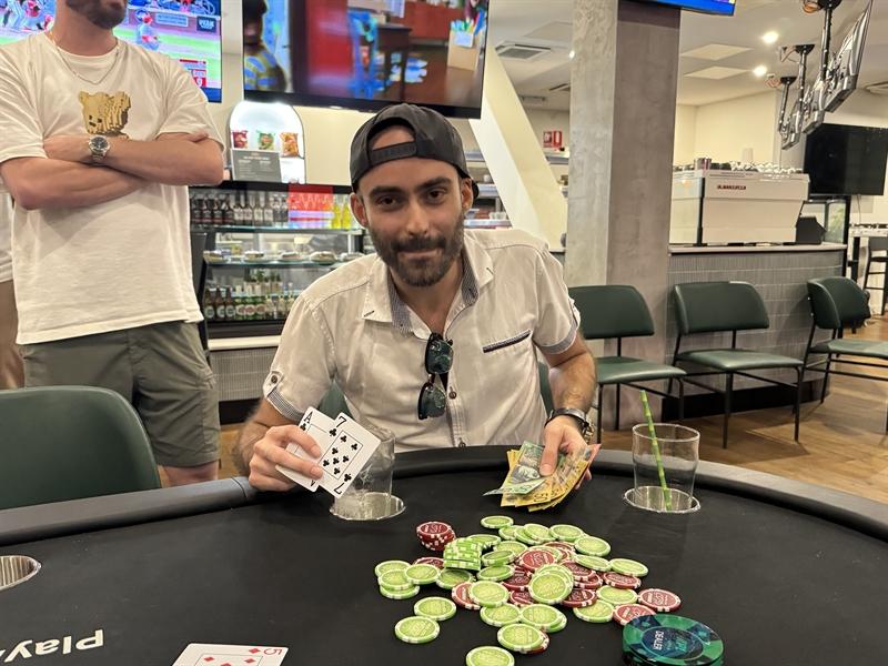 NEW Wednesday Night Poker at 388 Sports Bar